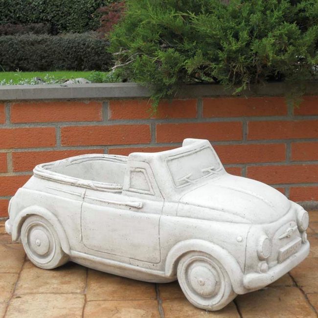 Fiat 500 Mythos  Skulpturen  Beton Kübel