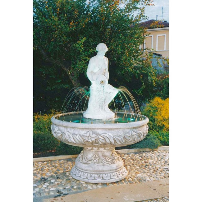 Springbrunnen inkl. Dame mit Krug Siena