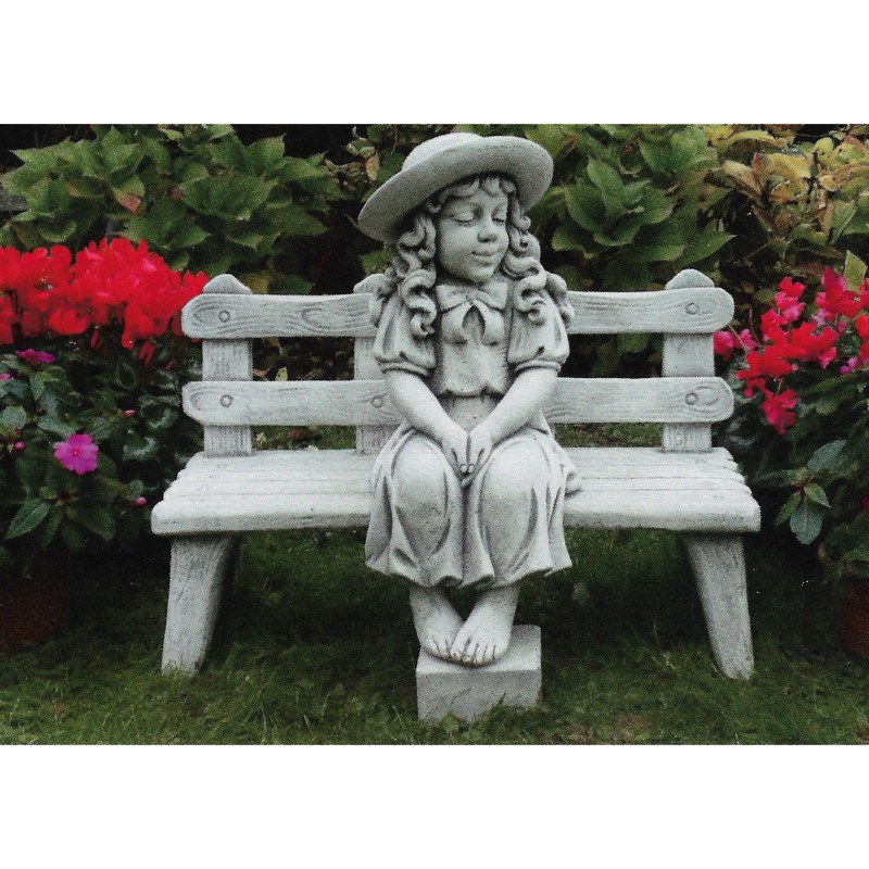 Gartenfigur Chiara auf Bank gross Garten