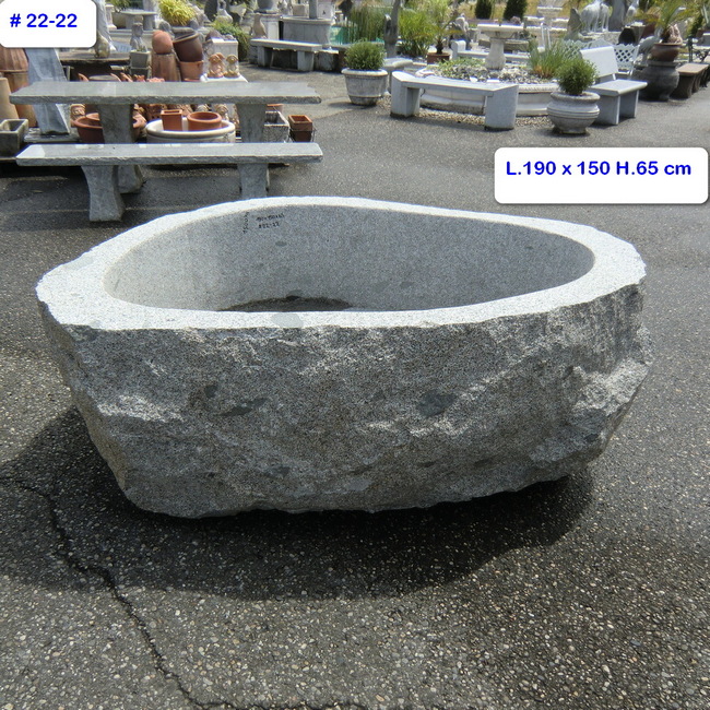 Findling-brunnentrog Naturstein