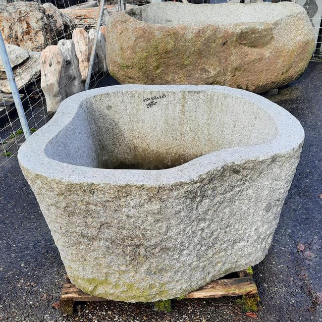 Natursteintrog Findling Kaufen Schweiz