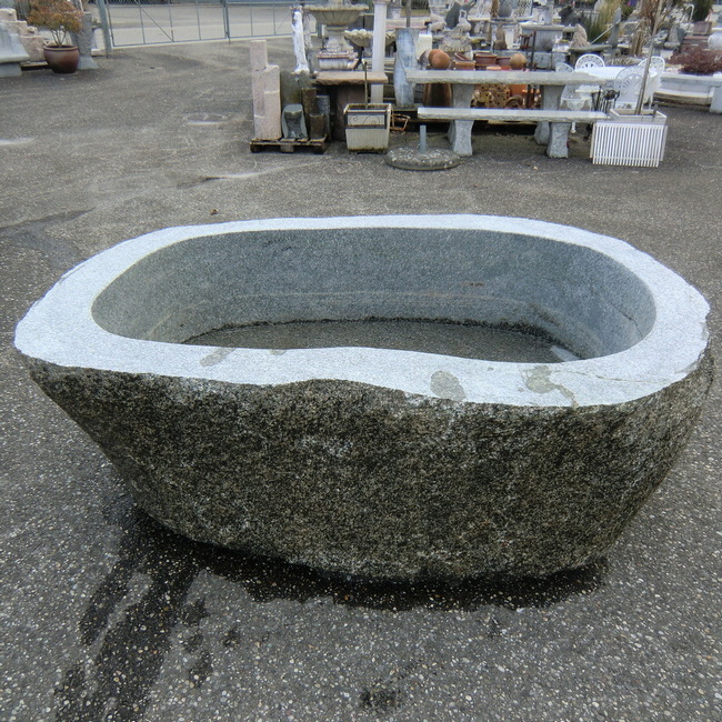 Natusteinfindling Brunnen Granit kaufen