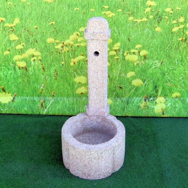 Granit Brunnen Bartgeier mit Brunnenstock