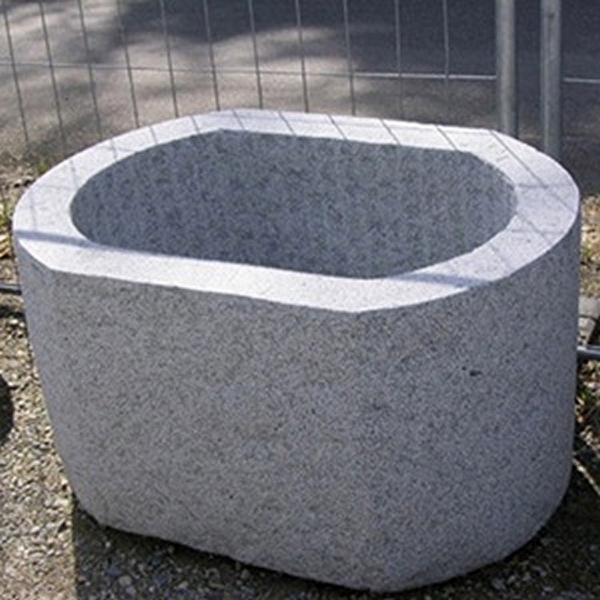 Granittrog Bettina oval fein gestockt