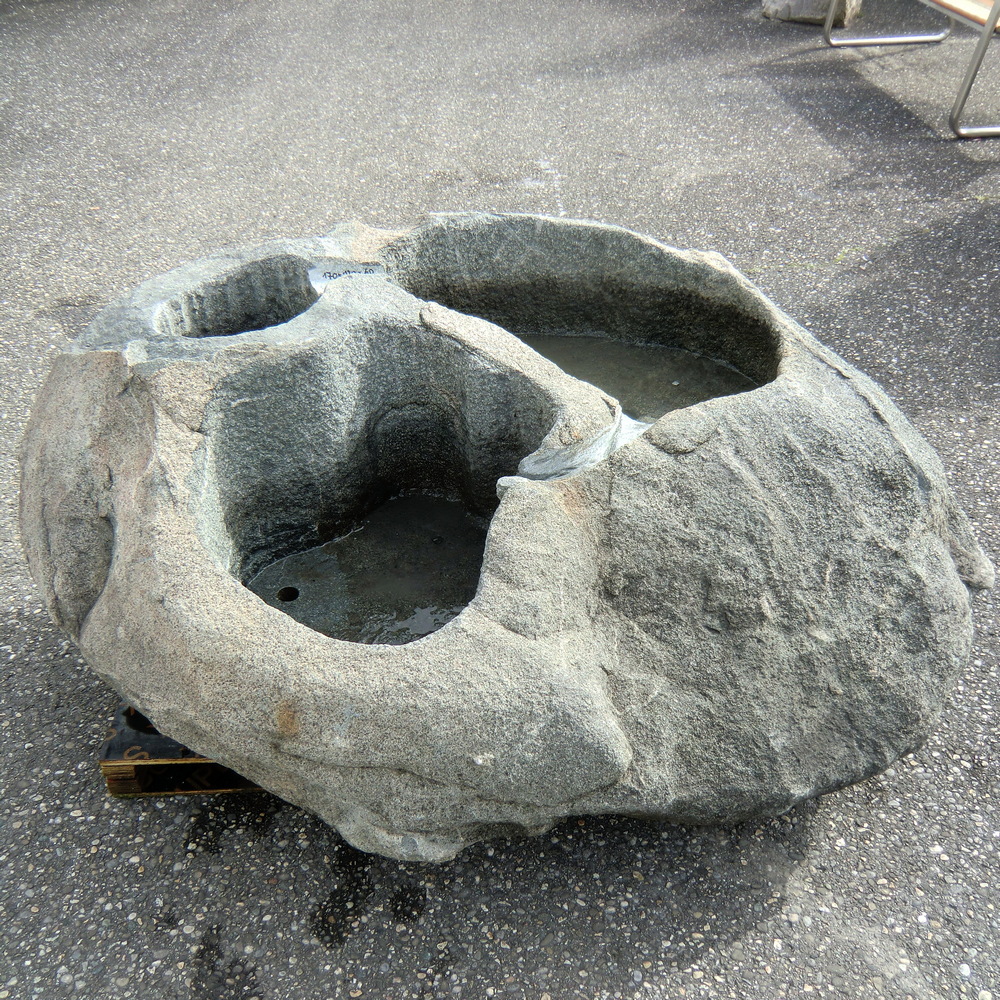 Naturstein wasserspiel  findlling