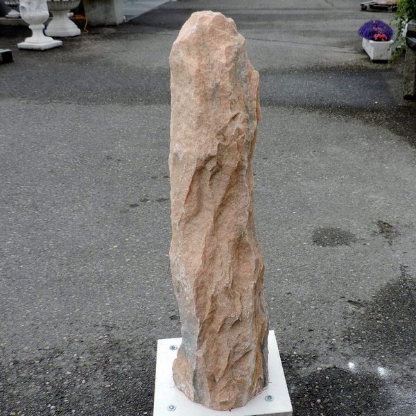 Säulen mit Loch Sansibar rot Naturstein