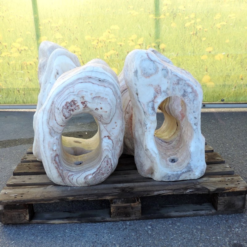  Wasserspiel /Quellstein /Quellkaskade