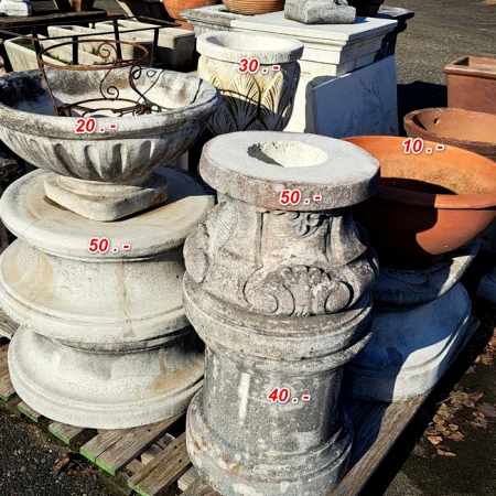 Sockel für Blumentopf und Gartenfiguren