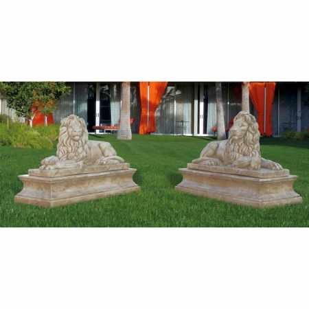 Löwen-Paar liegend o. sockel