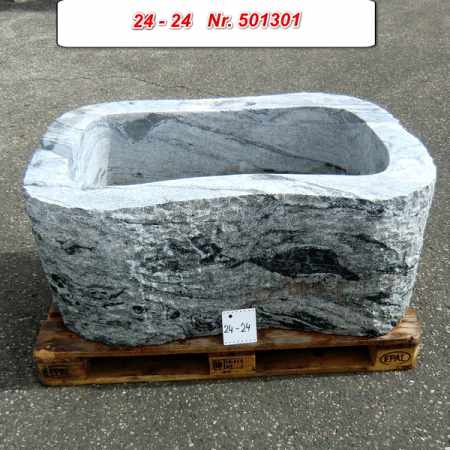 Naturform Findlig Granit Brunnentrog