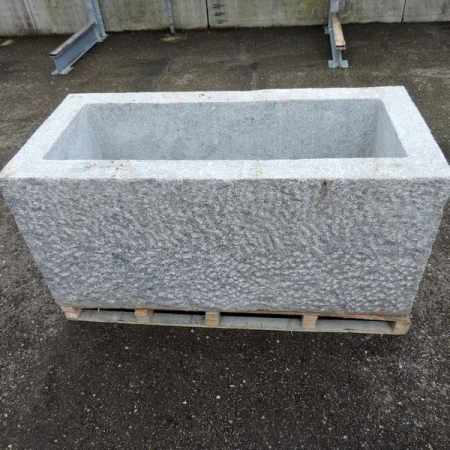 Brunnentrog grobgestockt Doris  L. 60 cm