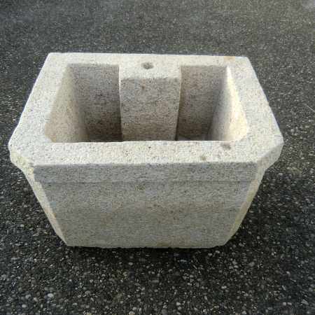 Granittrog Gartenbrunnen Trog kaufen