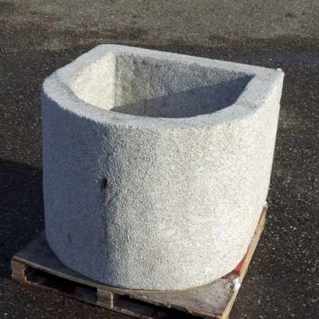 Brunnentrog-Granit halbrund Jana Granit