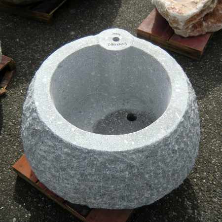 Naturstein brunnentrog  granit kaufen