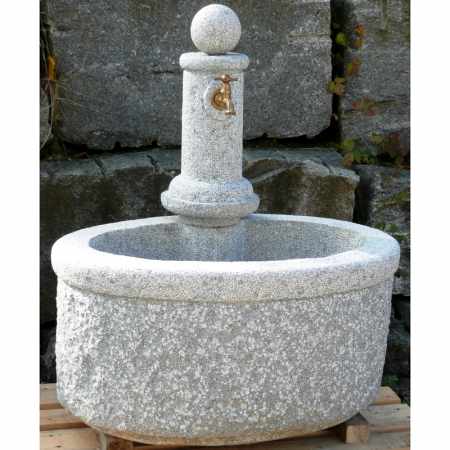 Gartenbrunnen oval mit Kugel  Naturstein