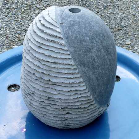 Wassersäule Eiförmig Basalt Naturstein