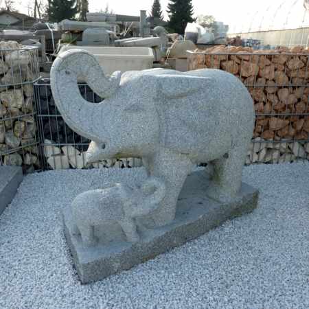 Elefant mit Baby steinfiguren garten