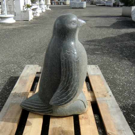 Pinguin skulptur Naturstein  Gartenteich