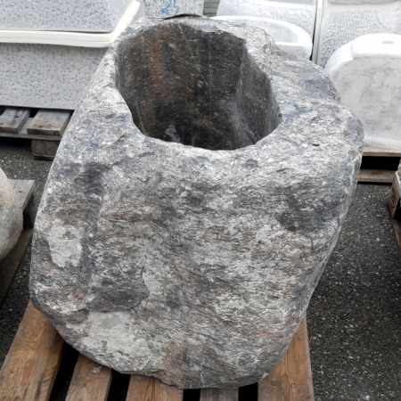 Findlingsbrunnen Breithorn Granit